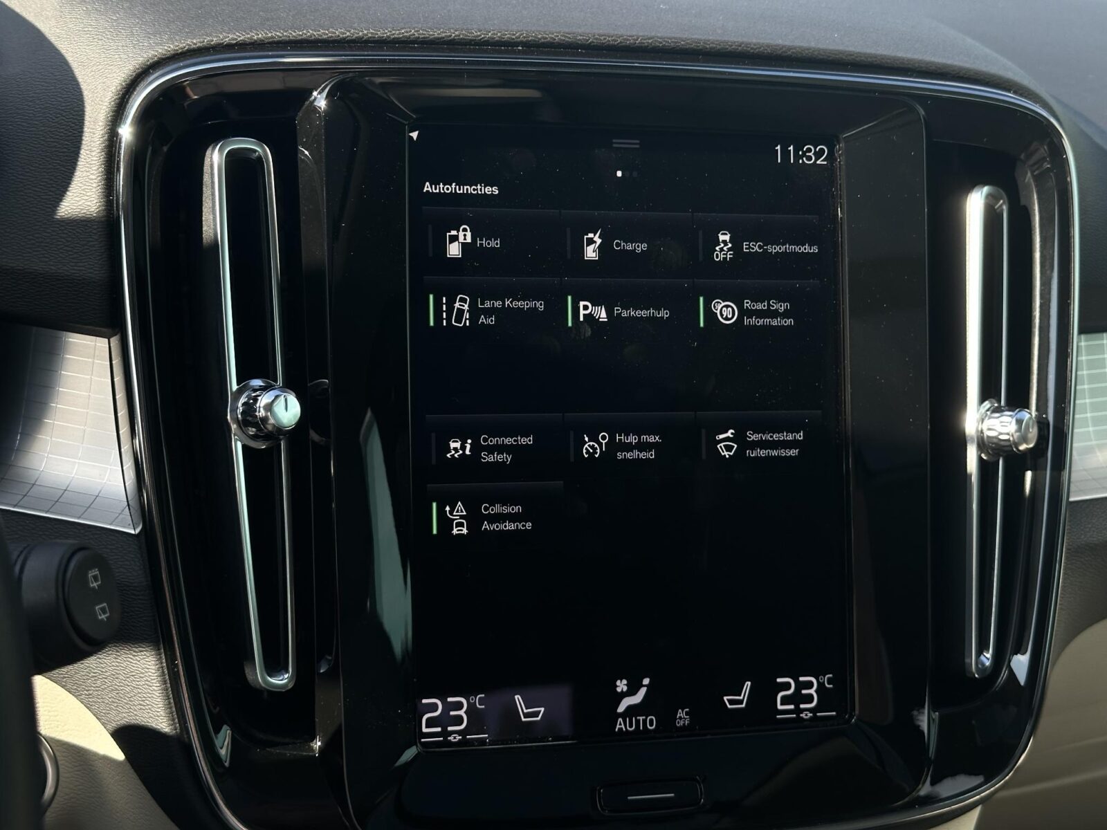 Volvo XC40 - Foto 15