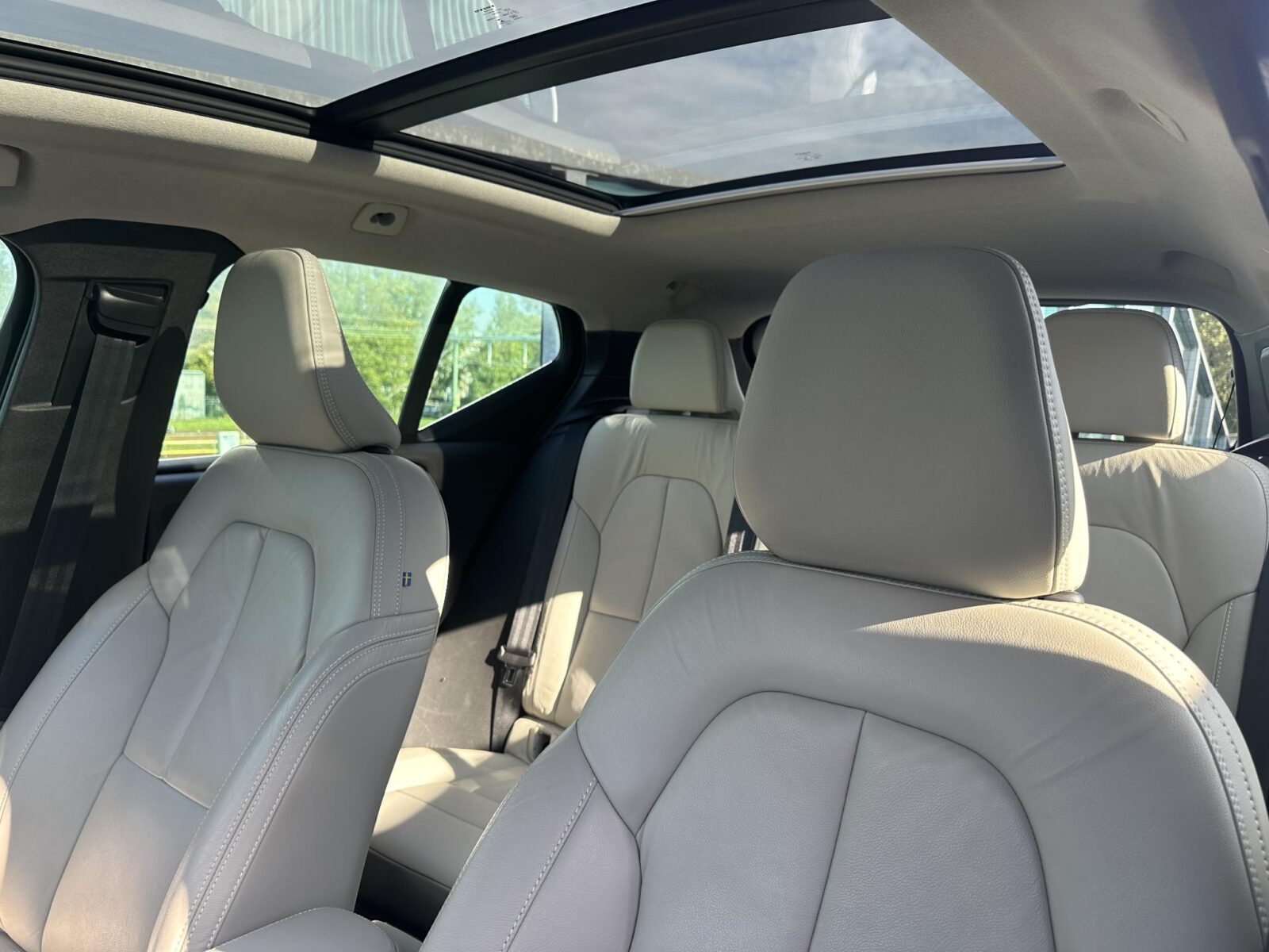 Volvo XC40 - Foto 9