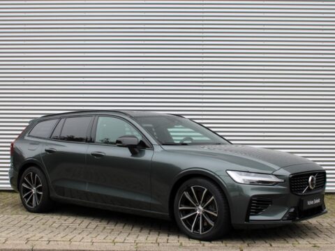 Volvo V60 2.0 T8 Plug-in hybrid AWD Plus Dark