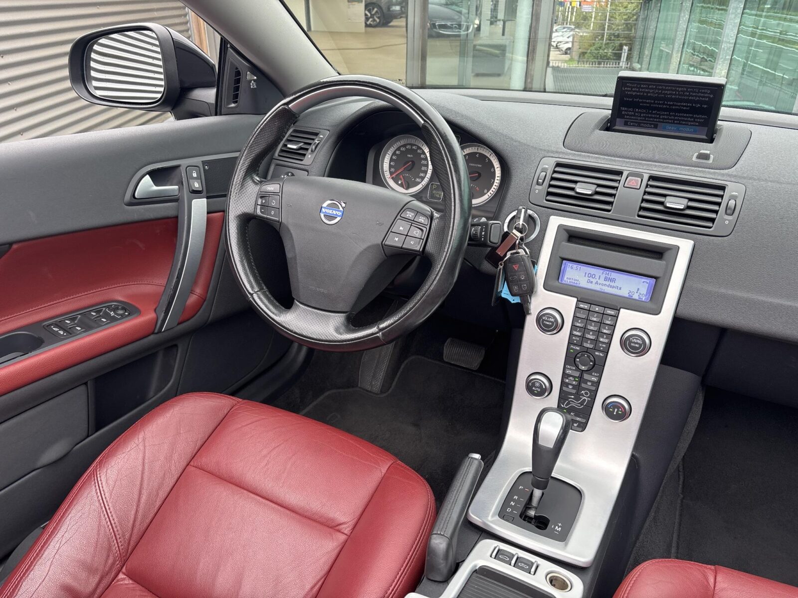Volvo C70 - Foto 19
