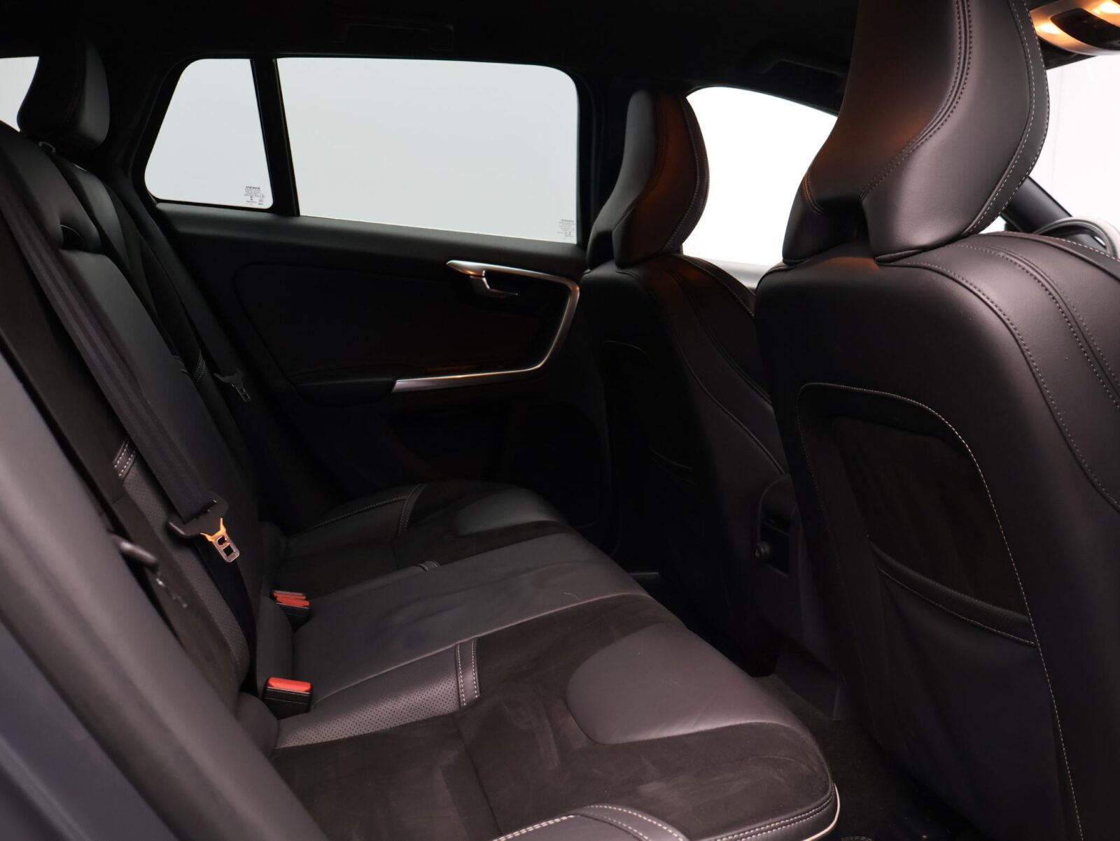 Volvo V60 - Foto 10