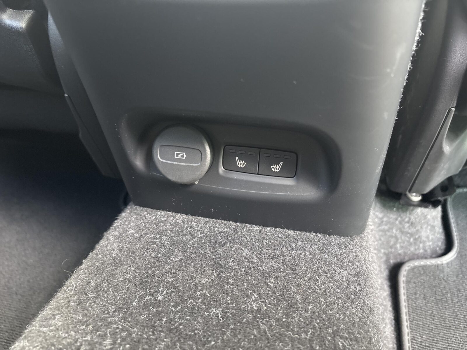 Volvo EC40 - Foto 21