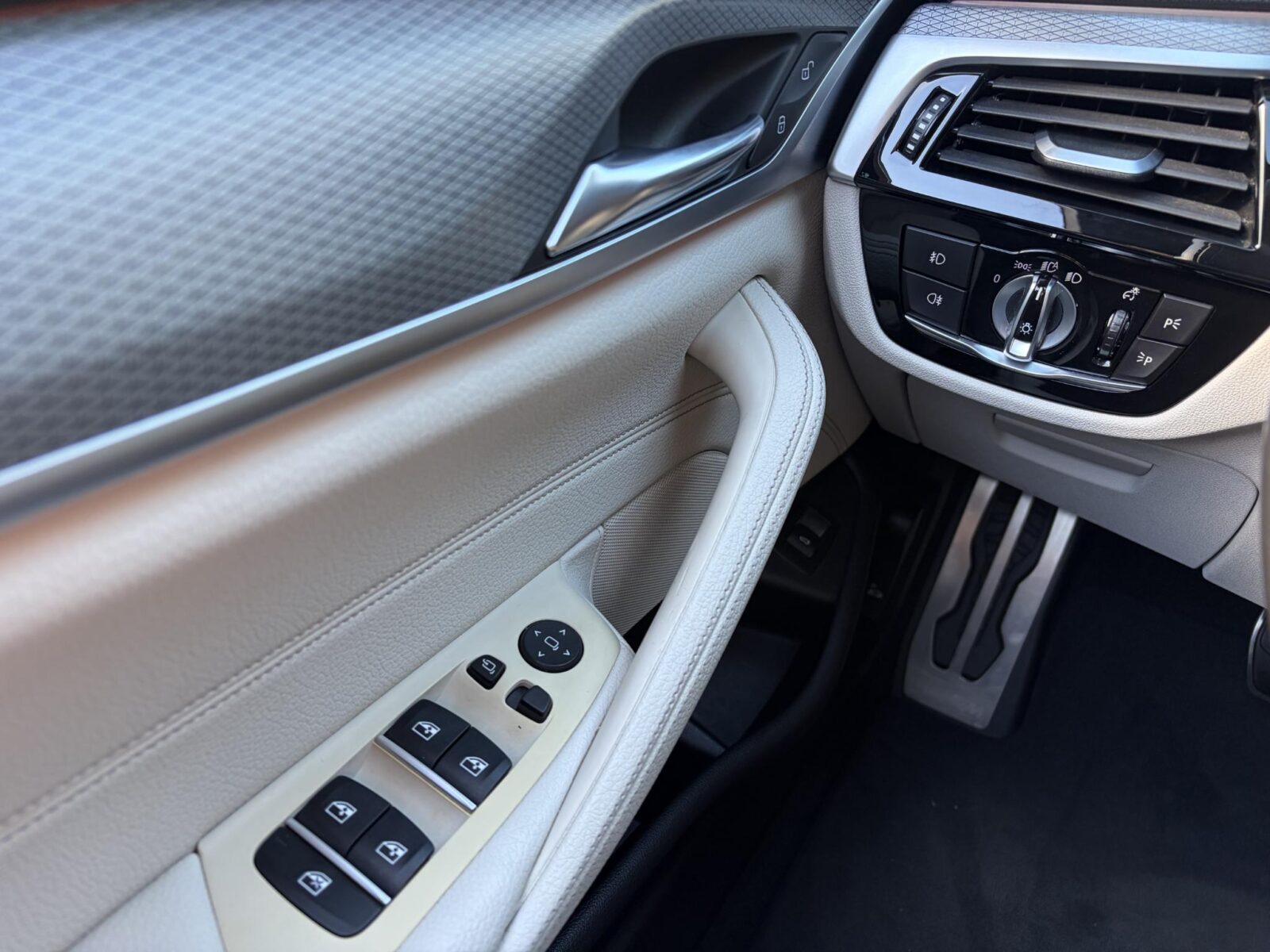 BMW 5 Serie - Foto 38