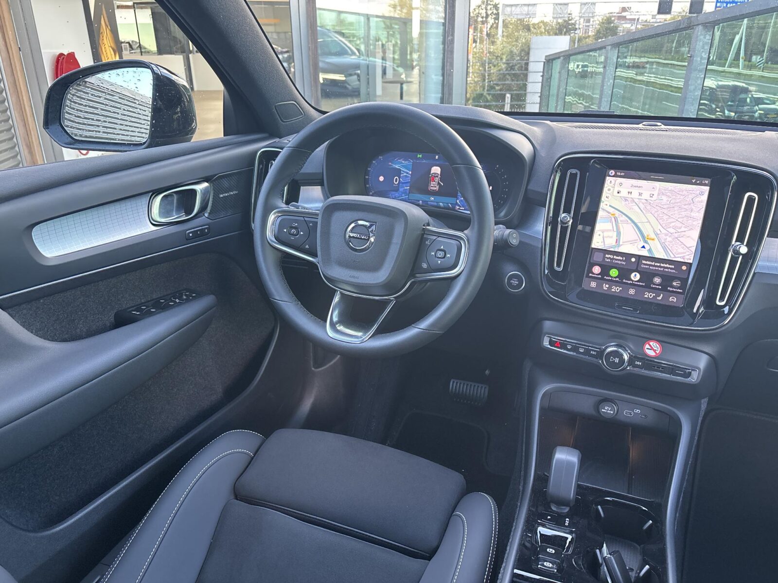 Volvo XC40 - Foto 17