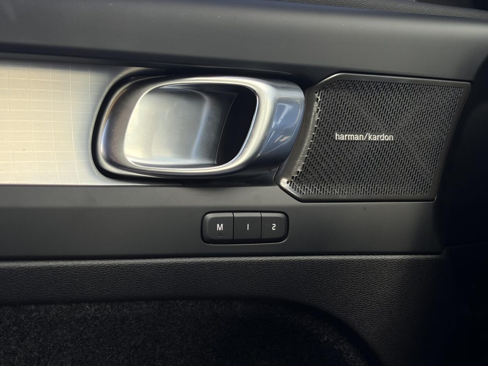 Volvo XC40 - Foto 12