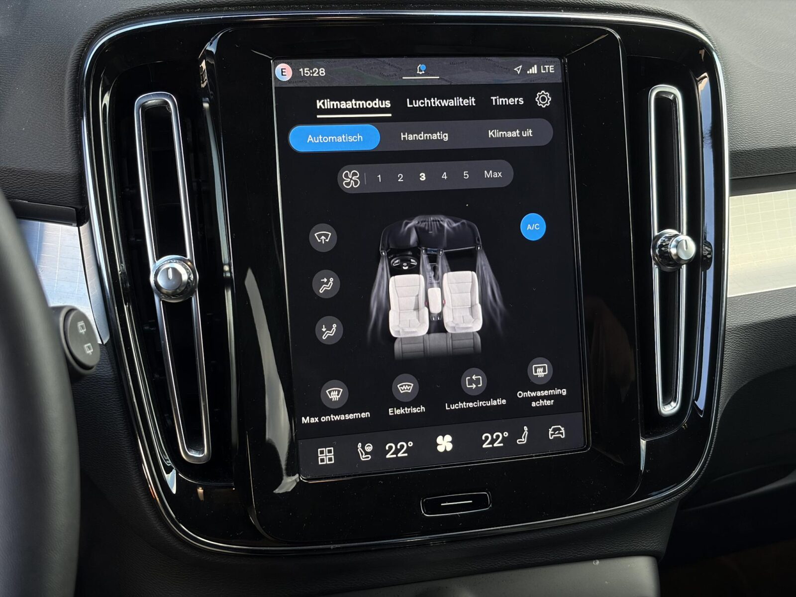 Volvo XC40 - Foto 17