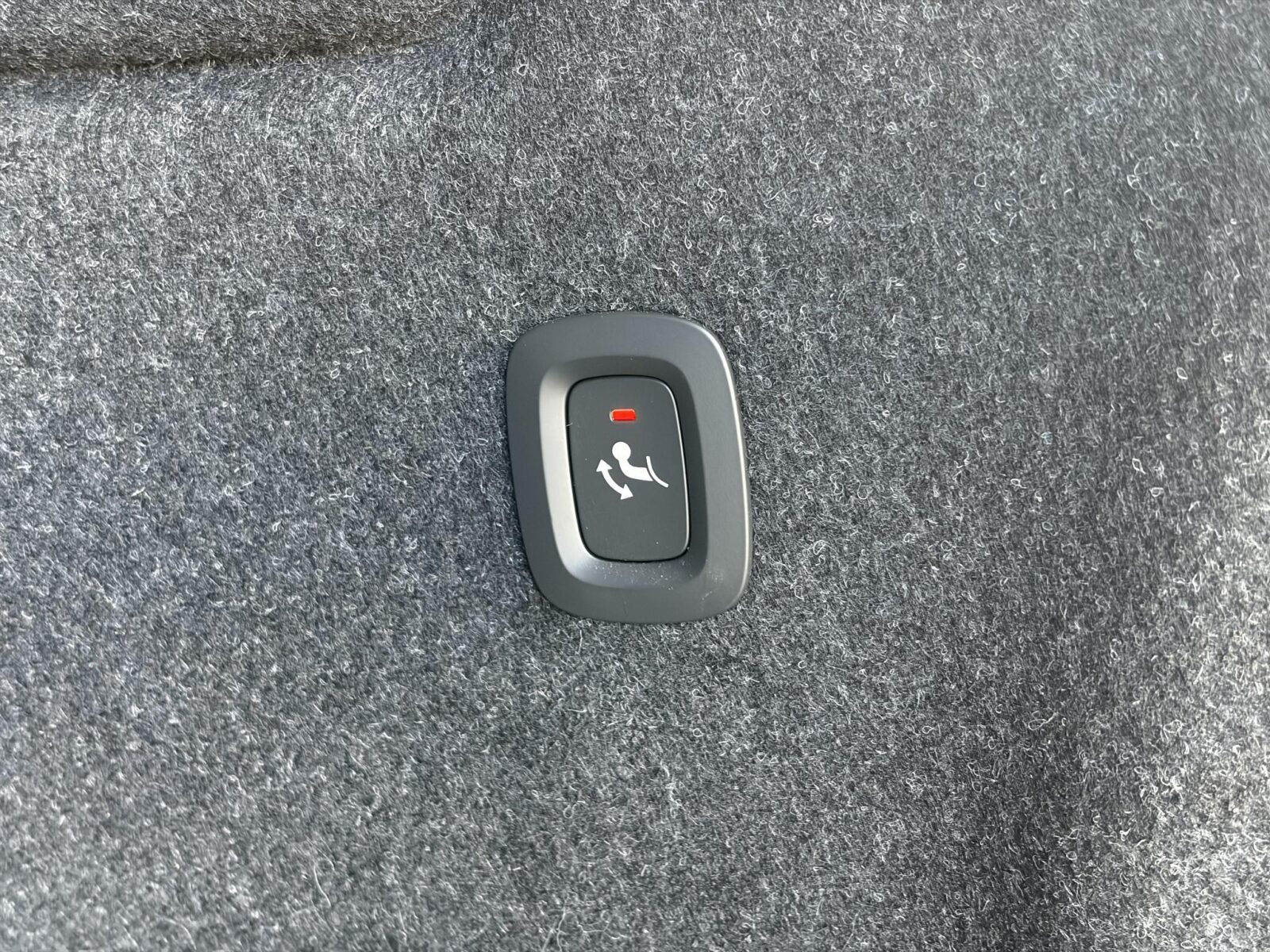 Volvo XC40 - Foto 18