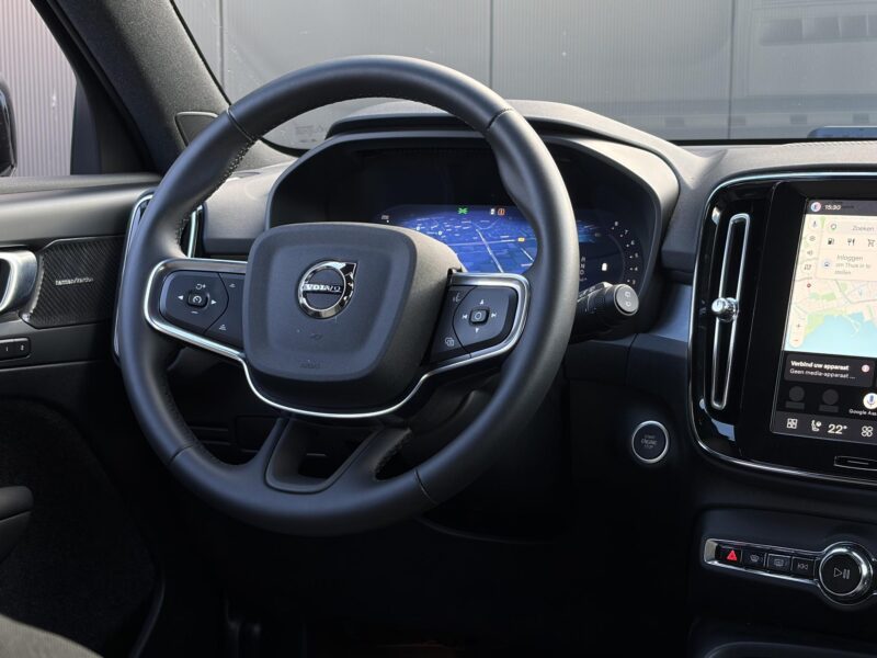 Volvo XC40 - Foto 2
