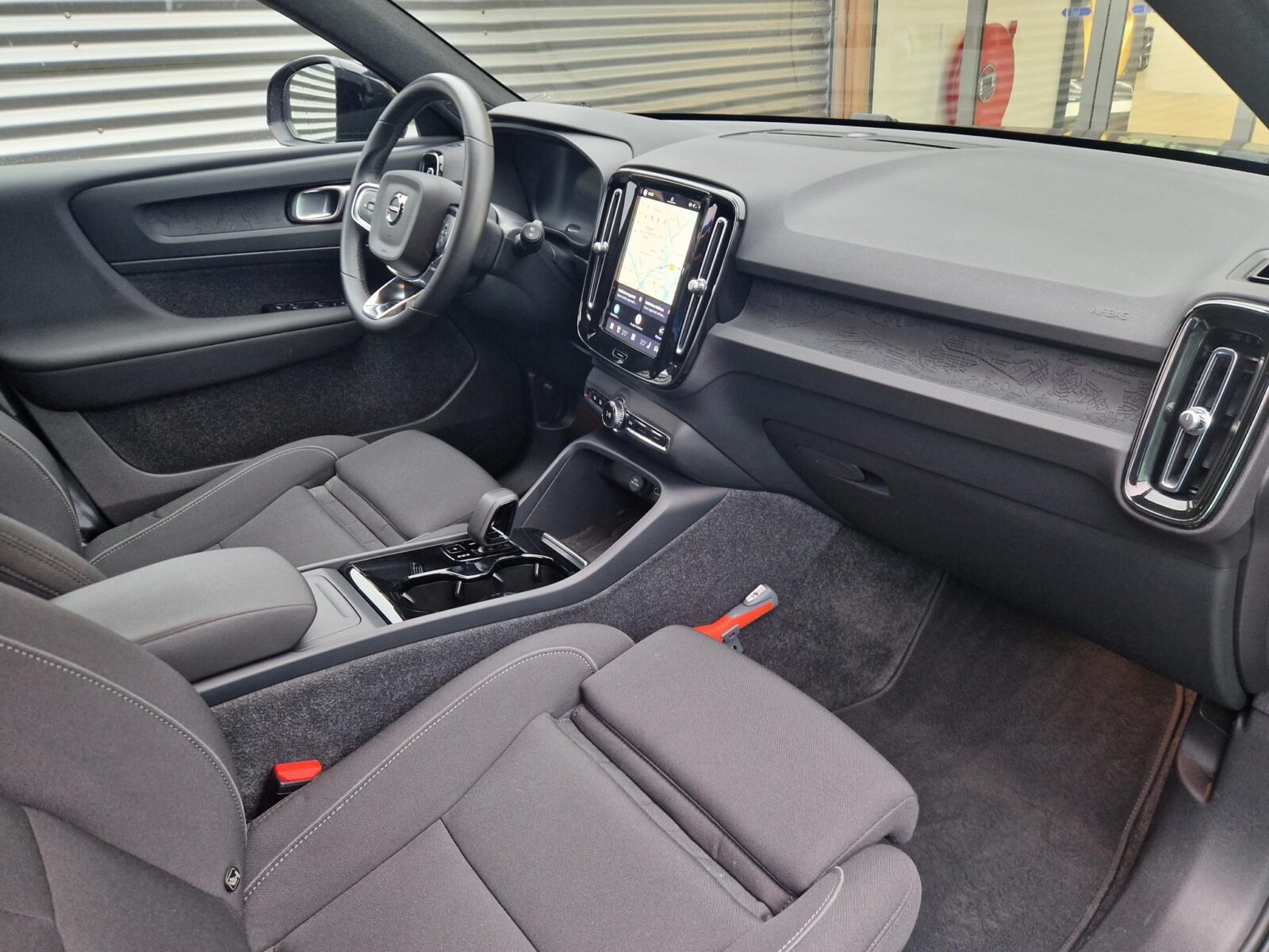Volvo XC40 - Foto 12