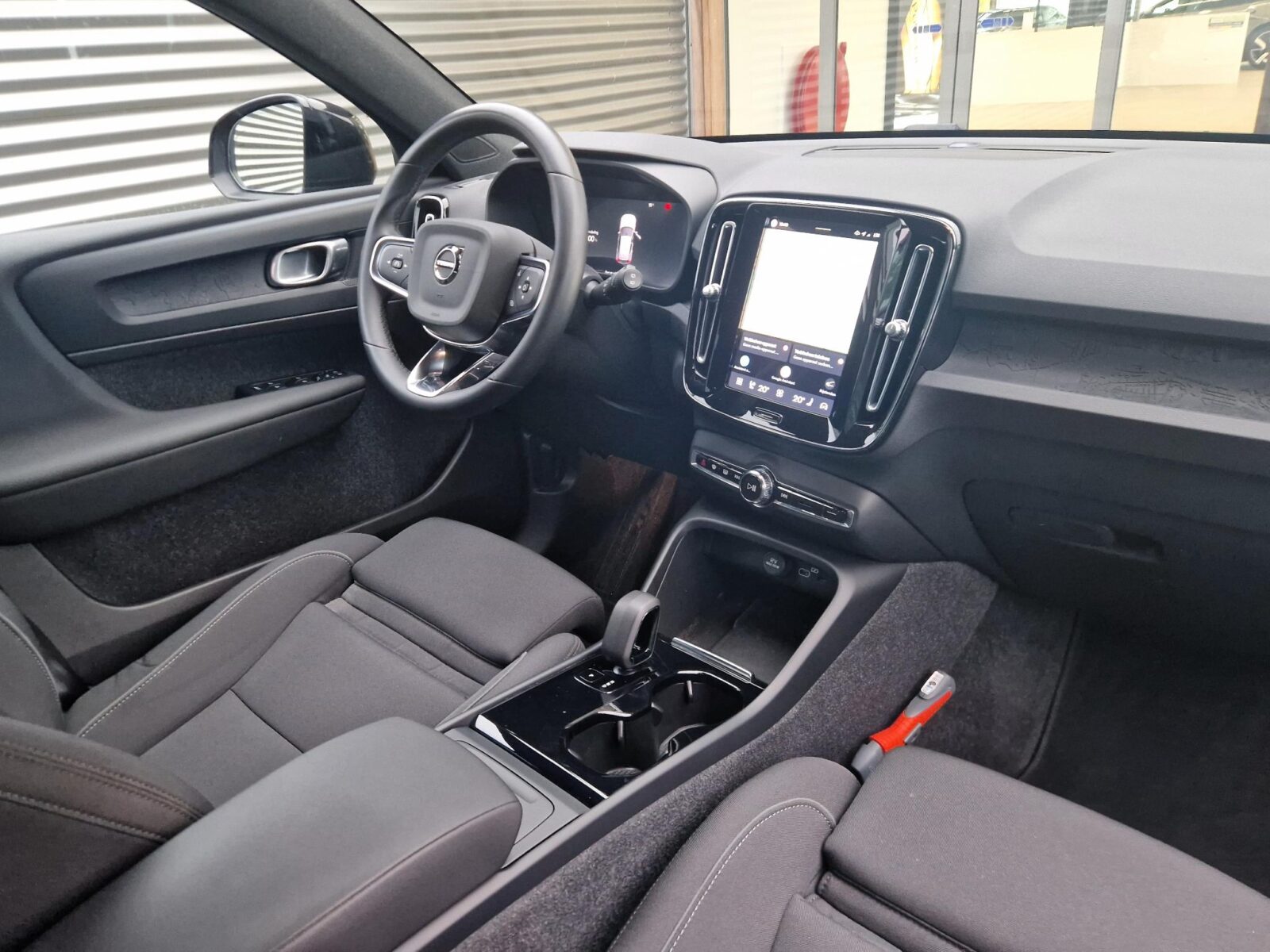 Volvo XC40 - Foto 2