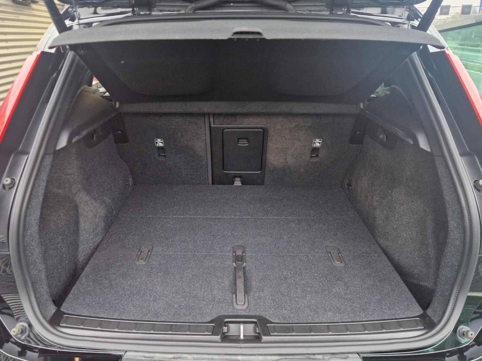 Volvo XC40 - Foto 24
