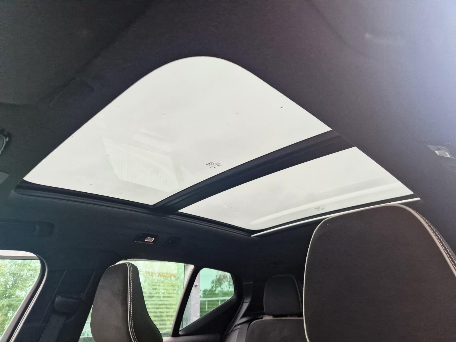 Volvo XC40 - Foto 11