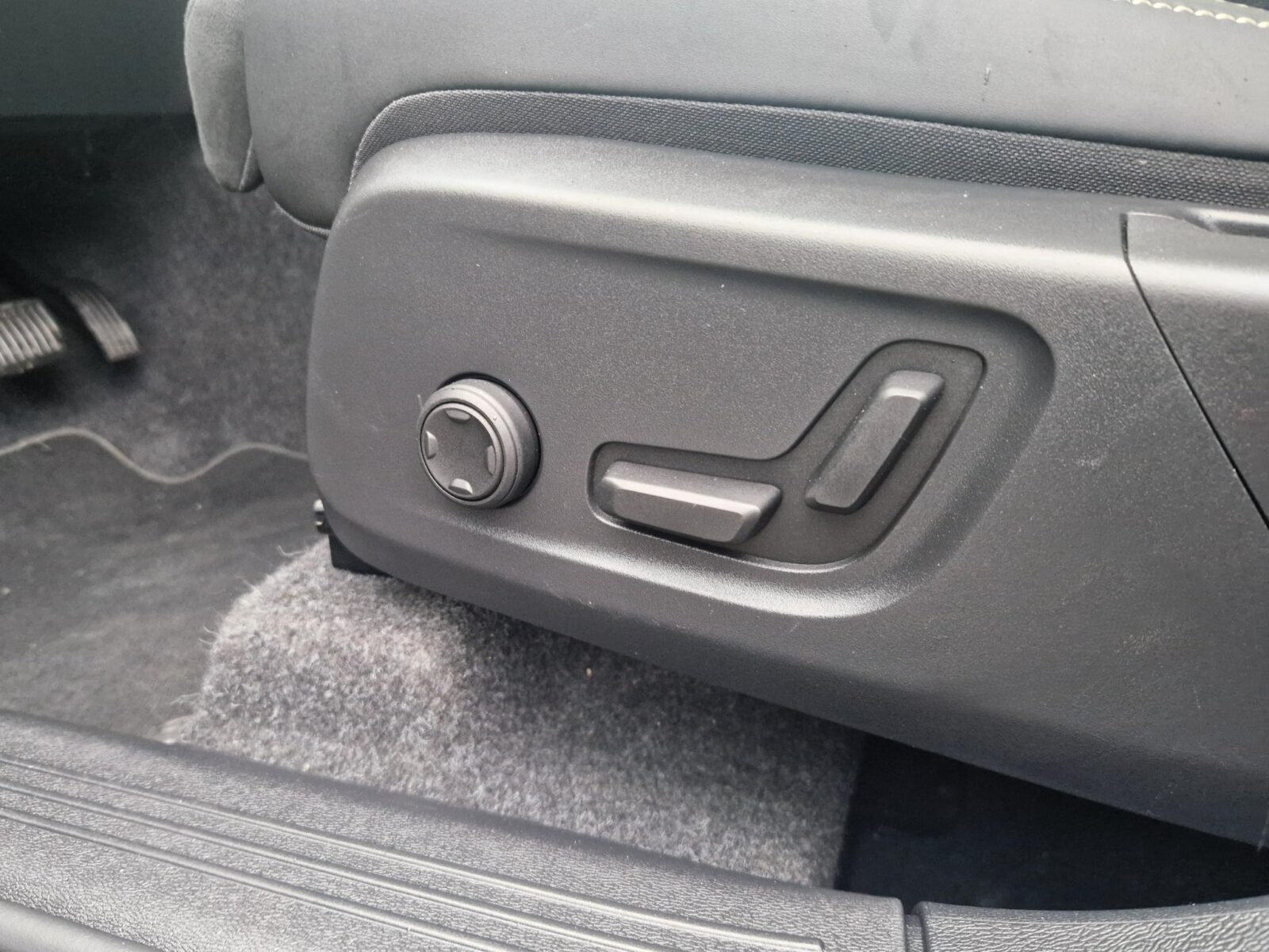 Volvo XC40 - Foto 24
