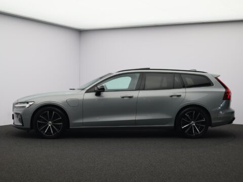Volvo V60 2.0 T8 Plug-in hybrid AWD Plus Dark