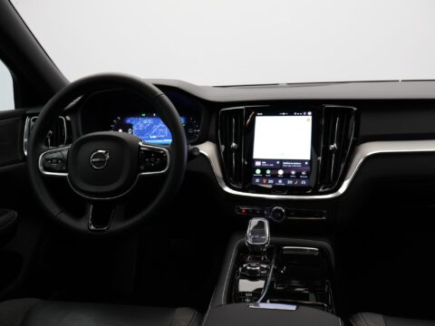 Volvo V60 2.0 T6 Plug-in hybrid AWD Plus Dark