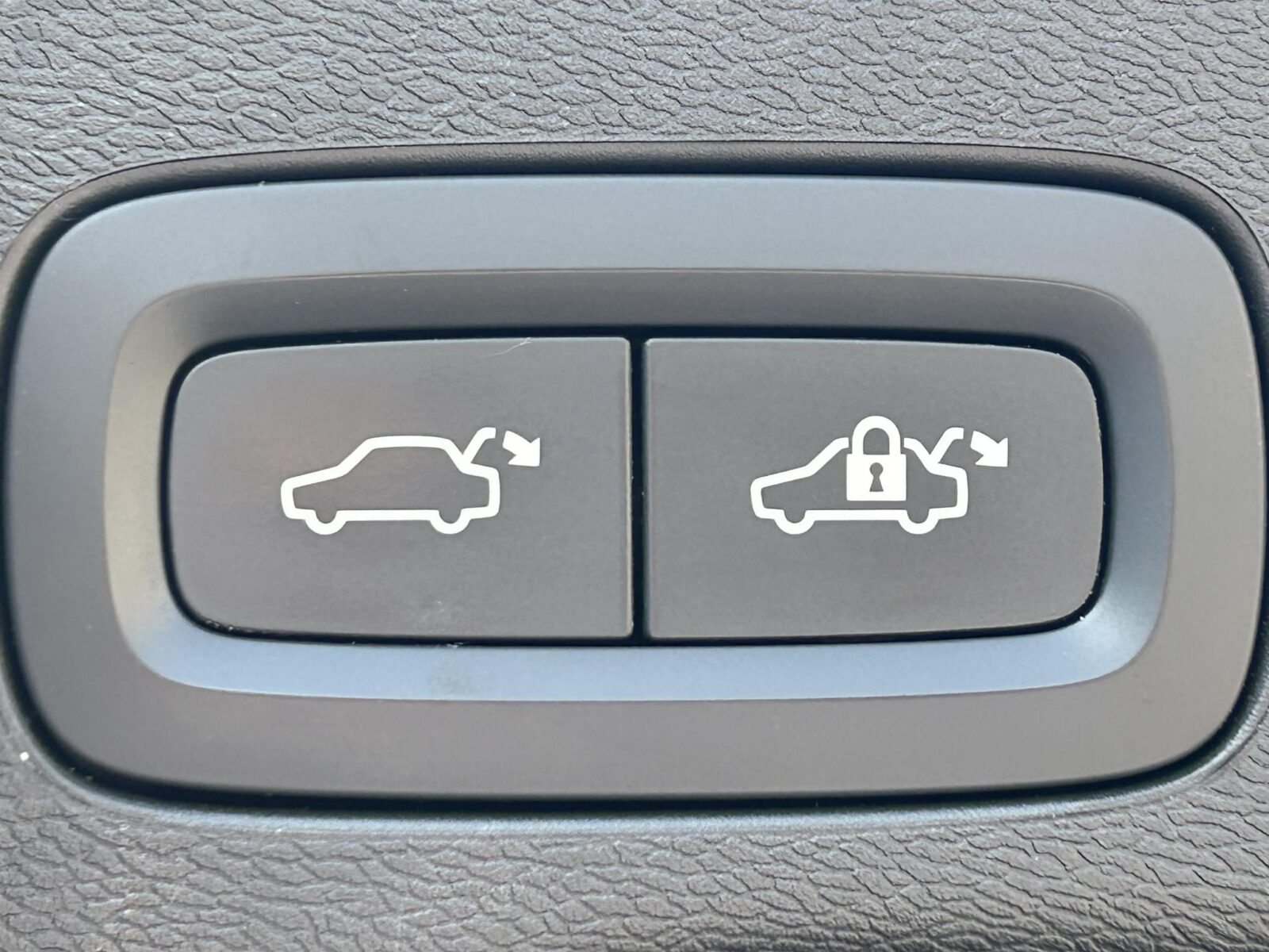 Volvo XC60 - Foto 20
