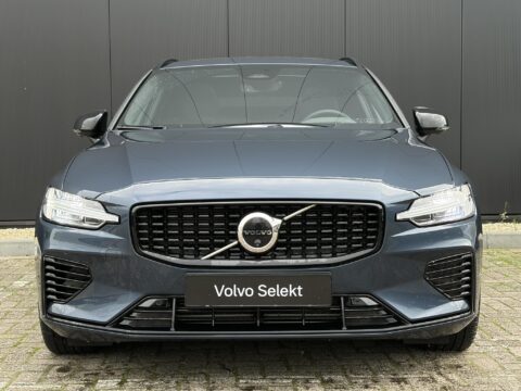 Volvo V60 2.0 T8 Plug-in hybrid AWD Plus Dark