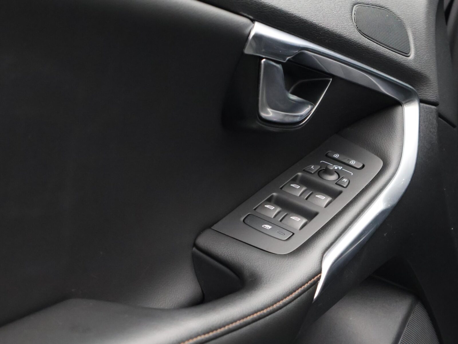 Volvo V40 - Foto 16