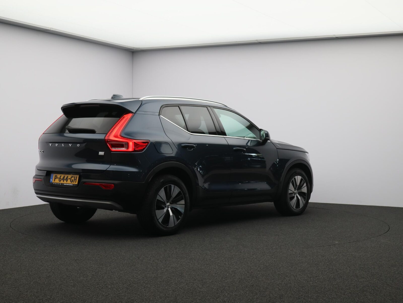 Volvo XC40 - Foto 2