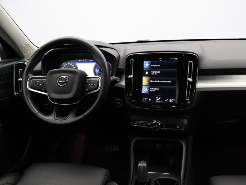 Volvo XC40 - Foto 3