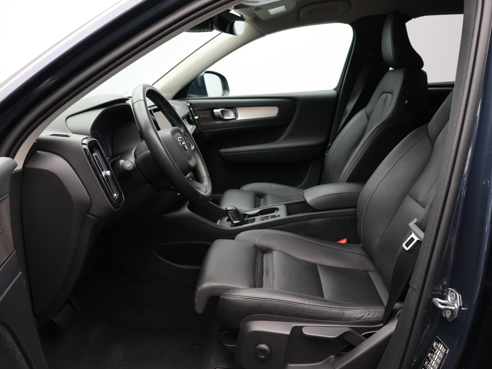 Volvo XC40 - Foto 5
