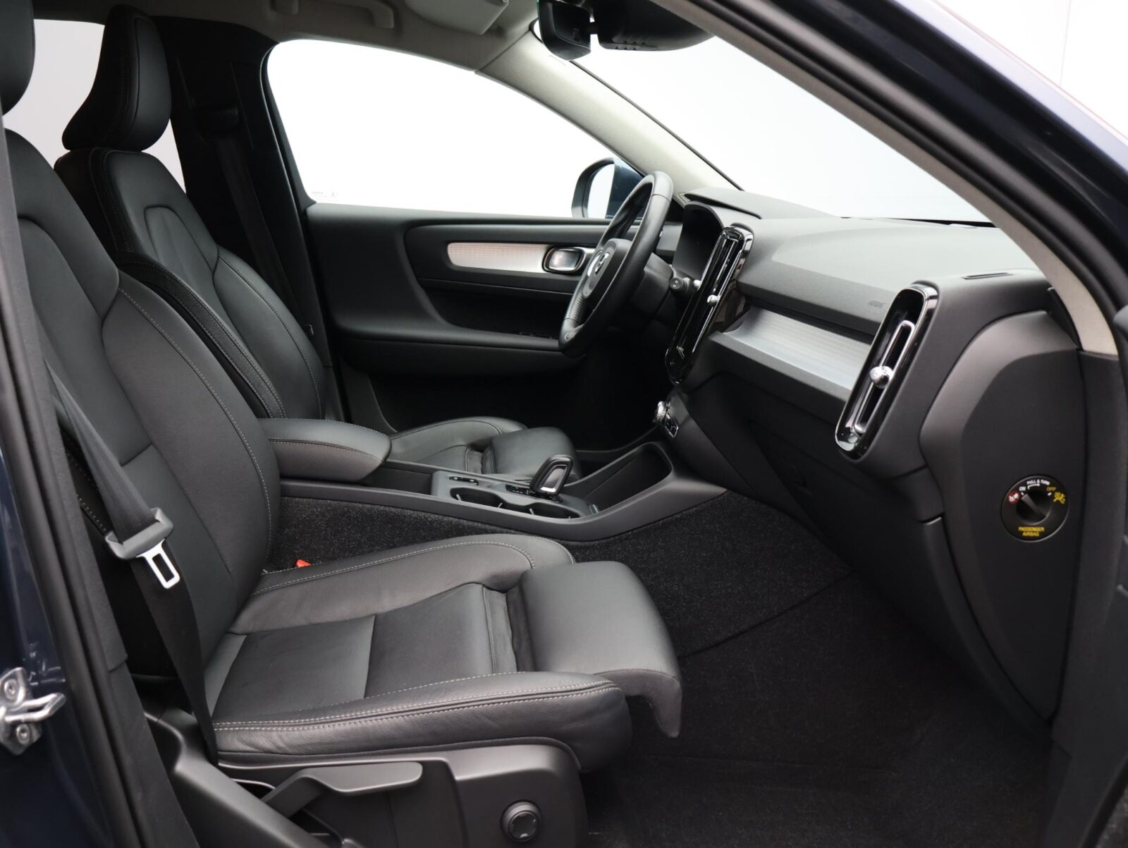 Volvo XC40 - Foto 8