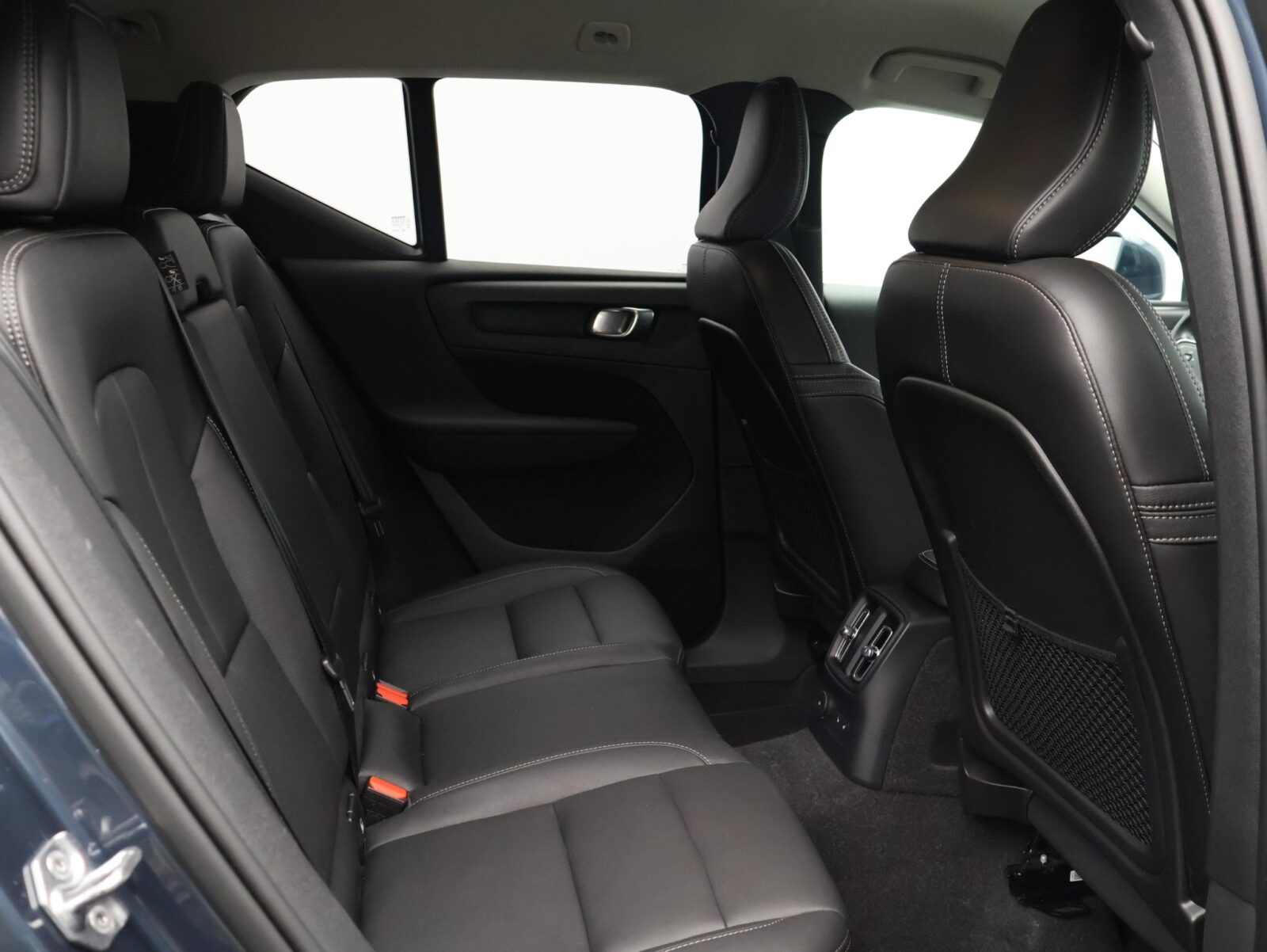 Volvo XC40 - Foto 9