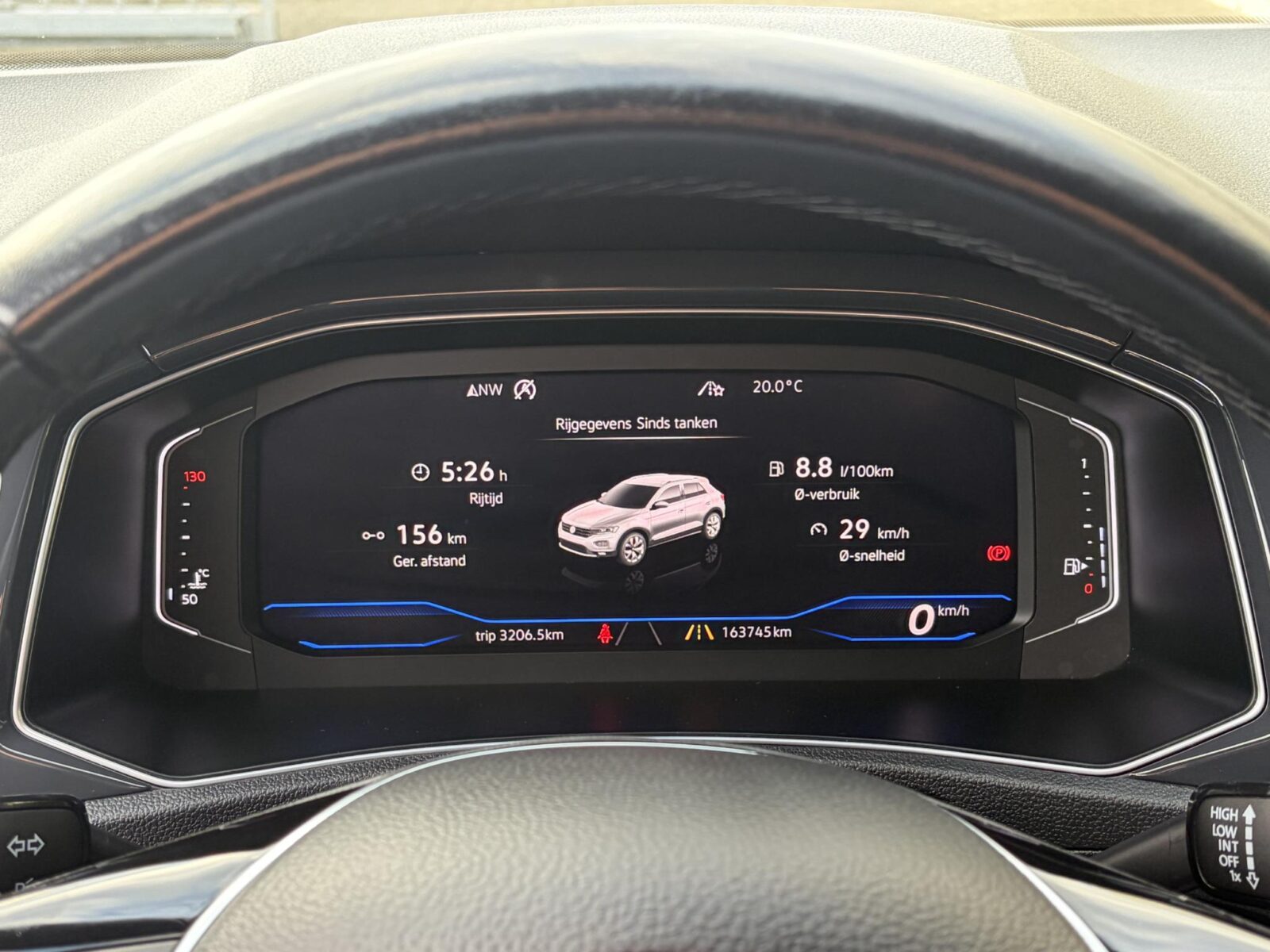 Volkswagen T-Roc - Foto 14