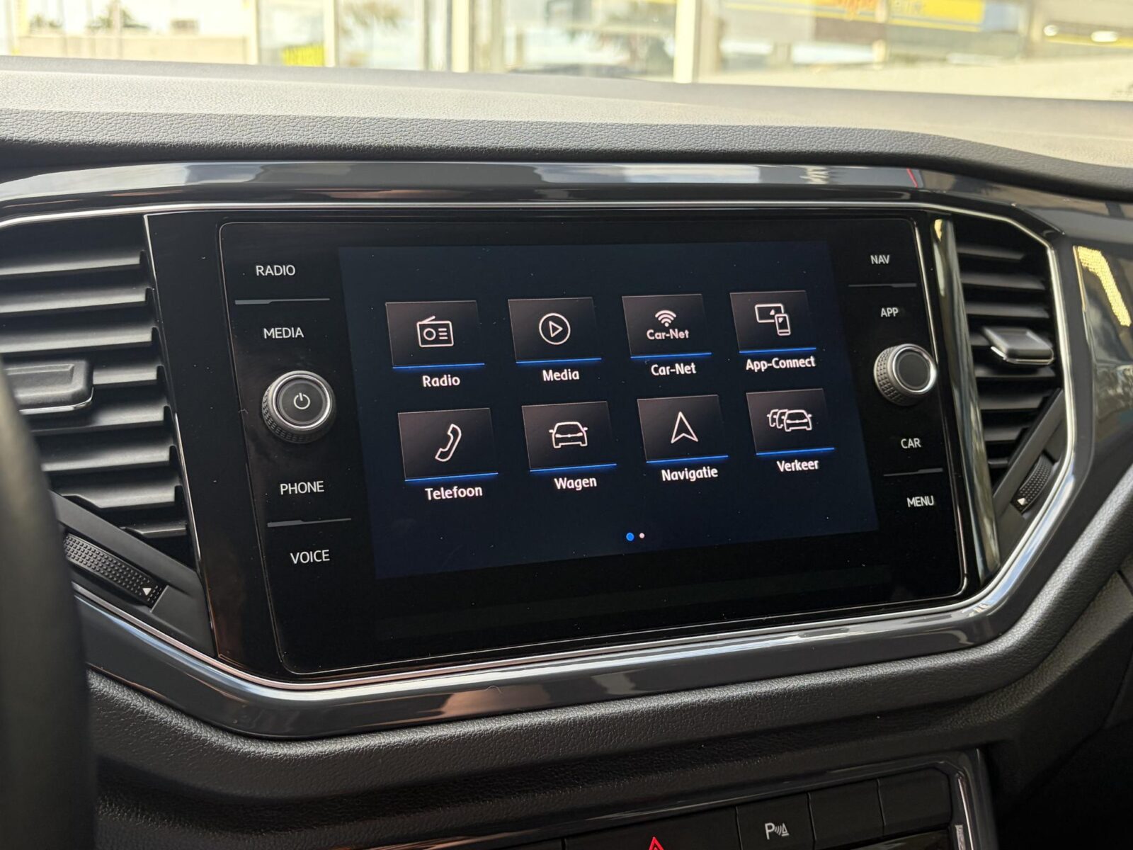 Volkswagen T-Roc - Foto 25