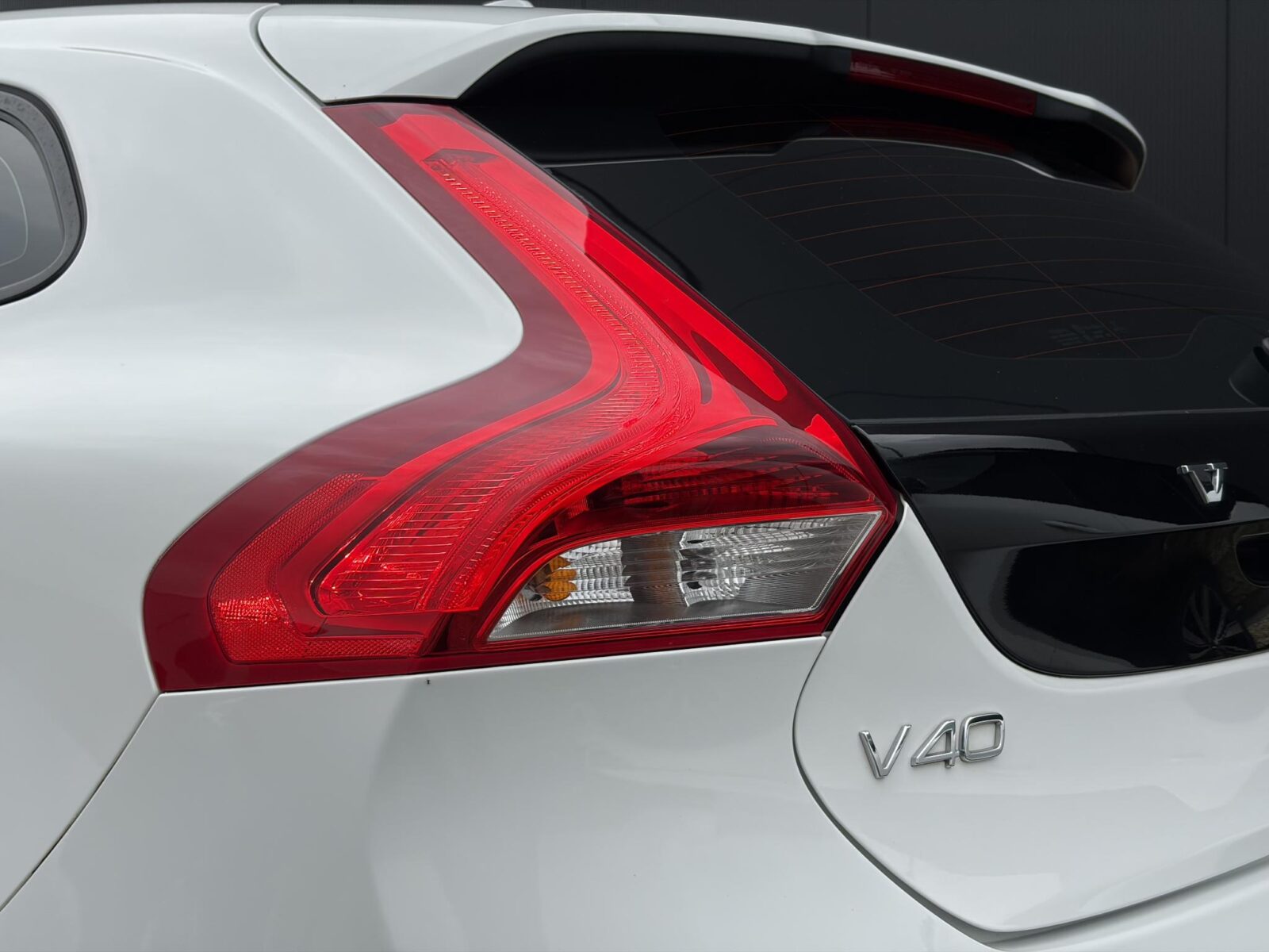 Volvo V40 - Foto 20