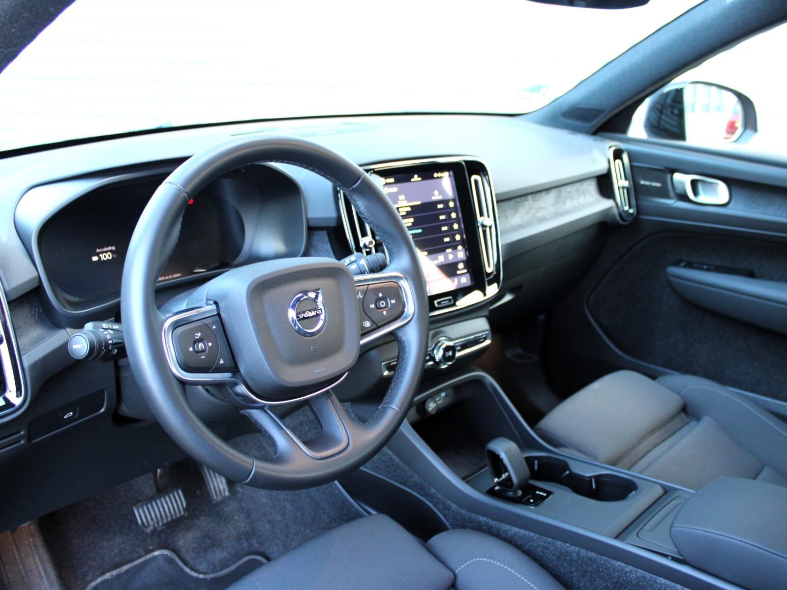 Volvo EX40 - Foto 12
