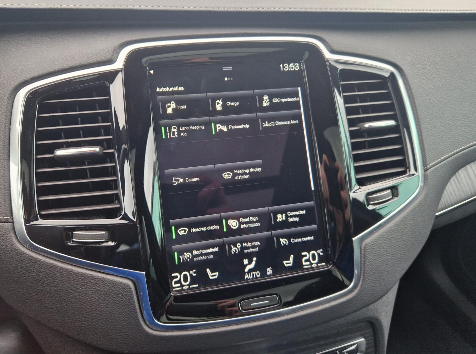 Volvo XC90 - Foto 18