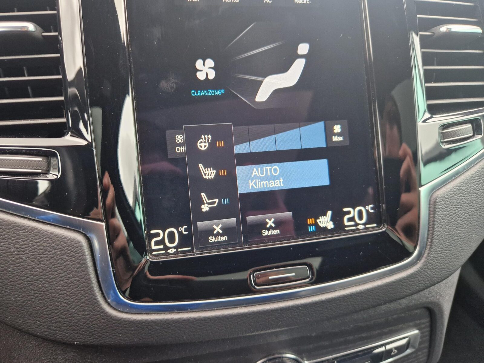 Volvo XC90 - Foto 22