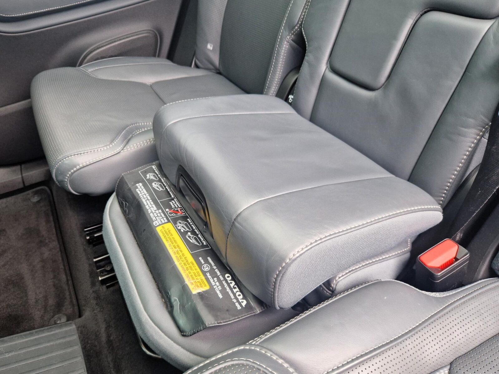 Volvo XC90 - Foto 29