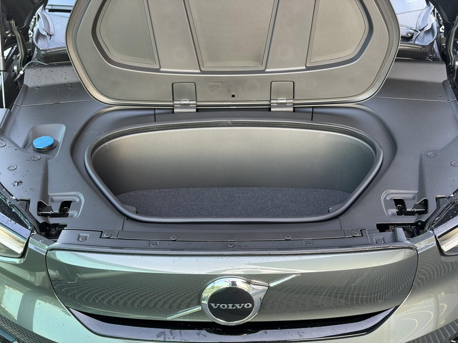 Volvo EX40 - Foto 19