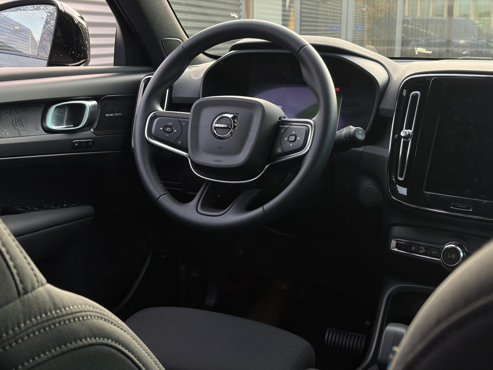 Volvo EX40 - Foto 2