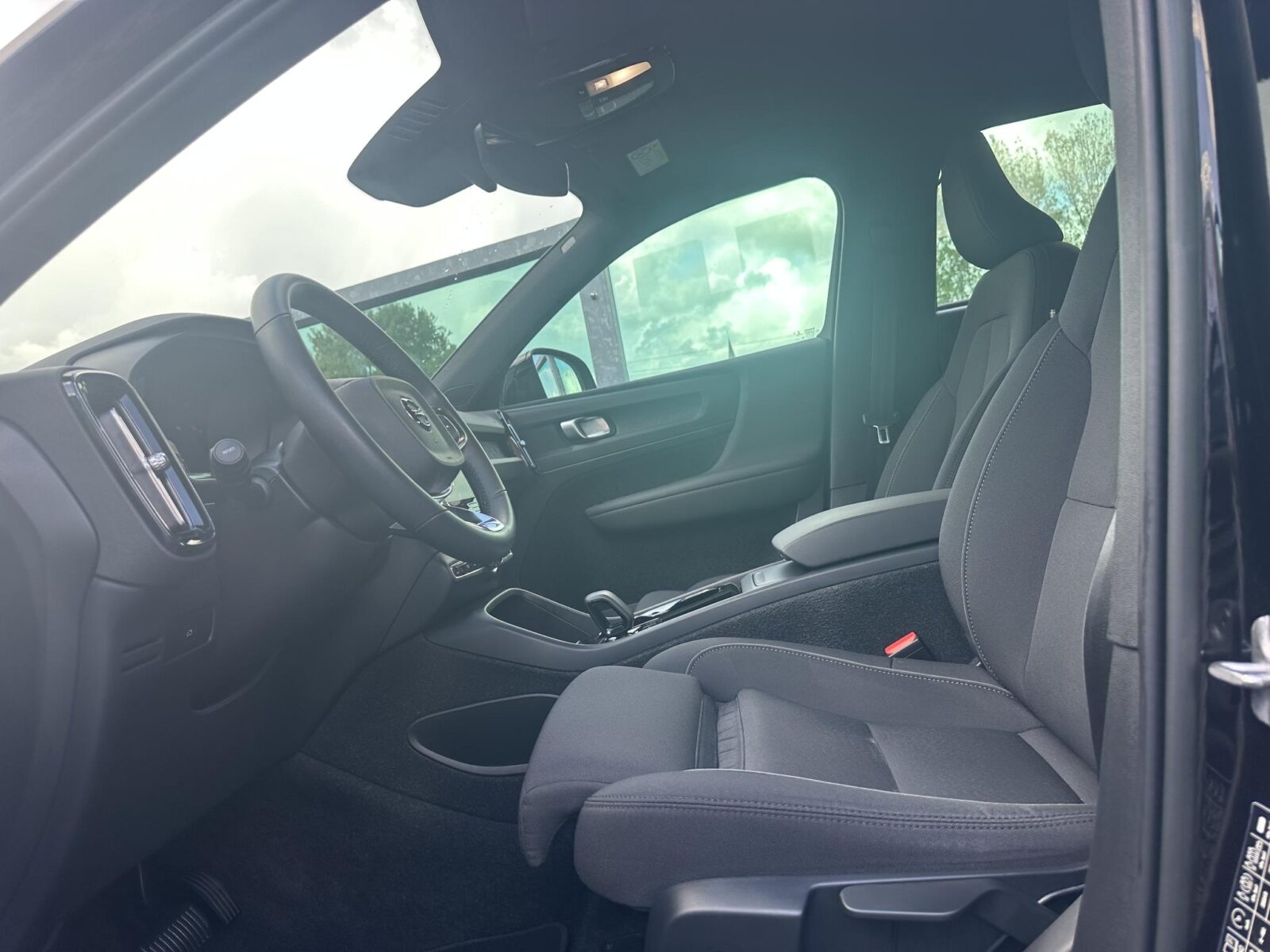 Volvo XC40 - Foto 10