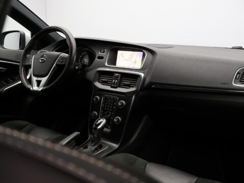 Volvo V40 T3 Polar+ Sport R-Design