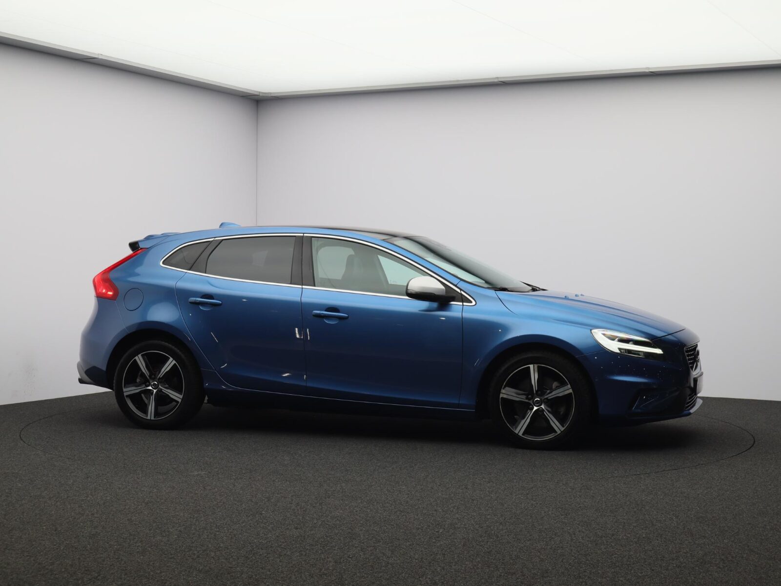 Volvo V40 - Foto 34
