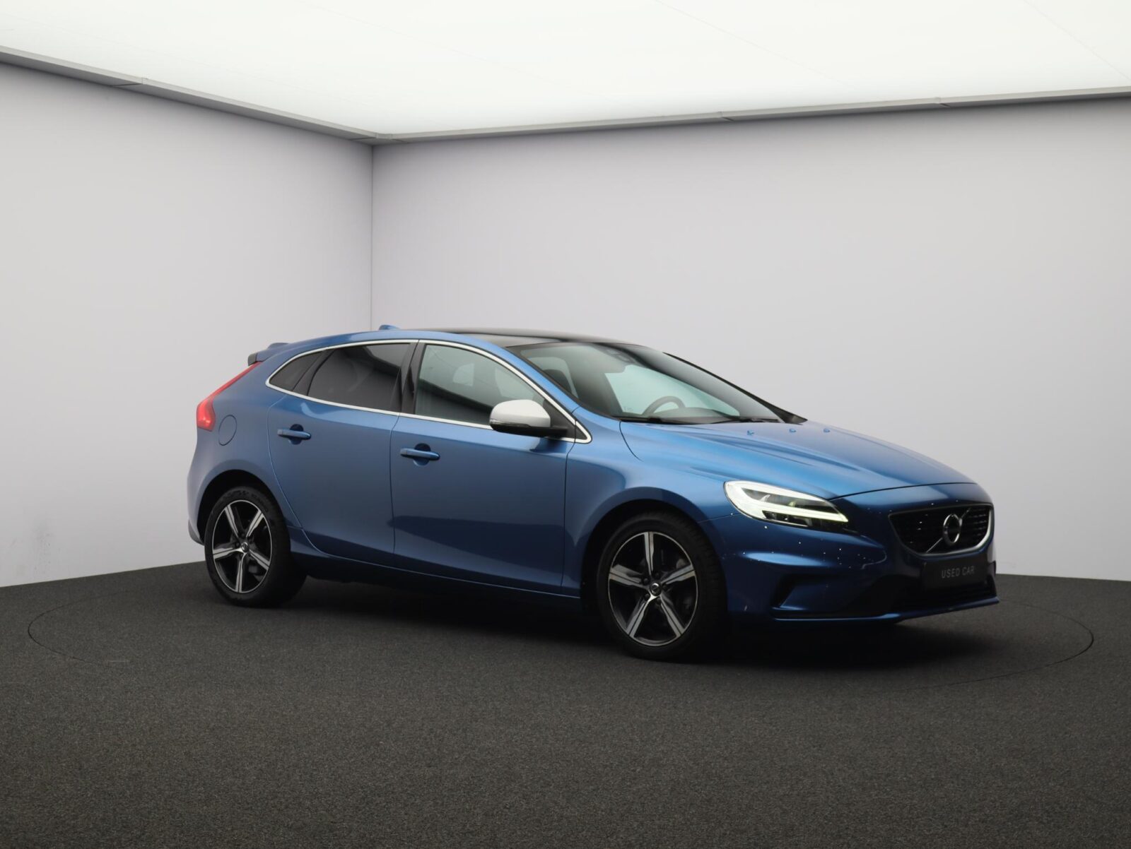Volvo V40 - Foto 35