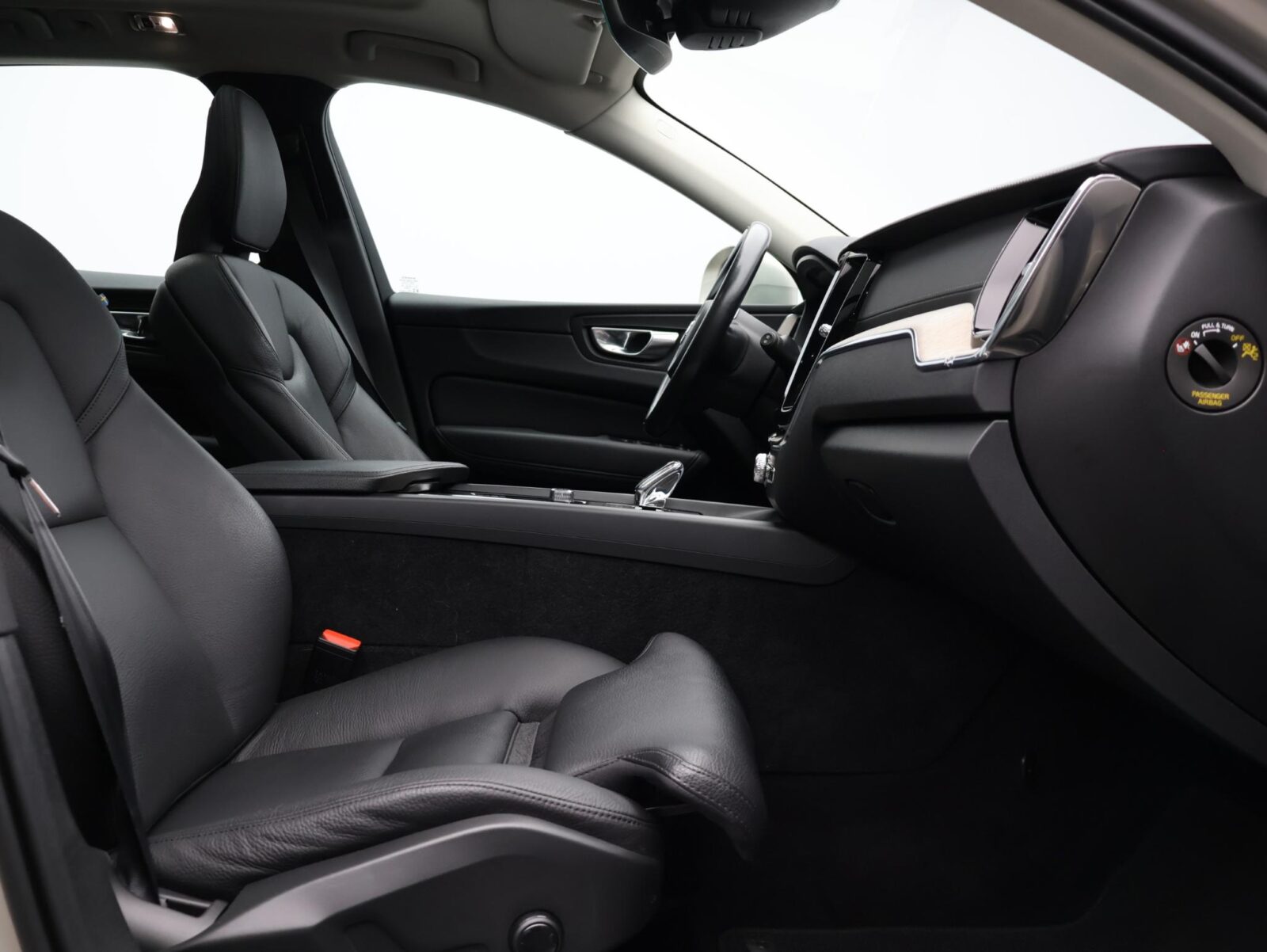 Volvo XC60 - Foto 10