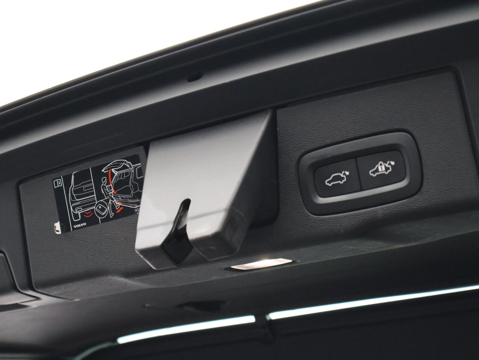 Volvo XC60 - Foto 16
