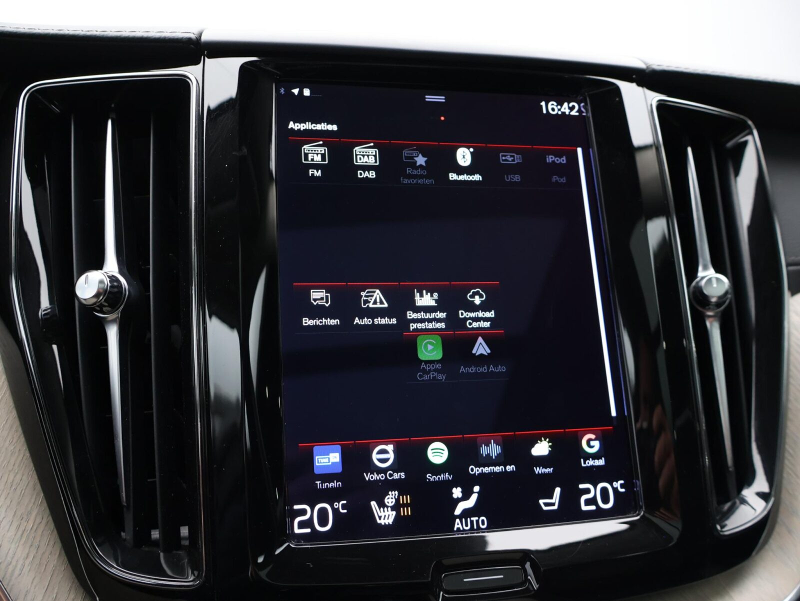 Volvo XC60 - Foto 22