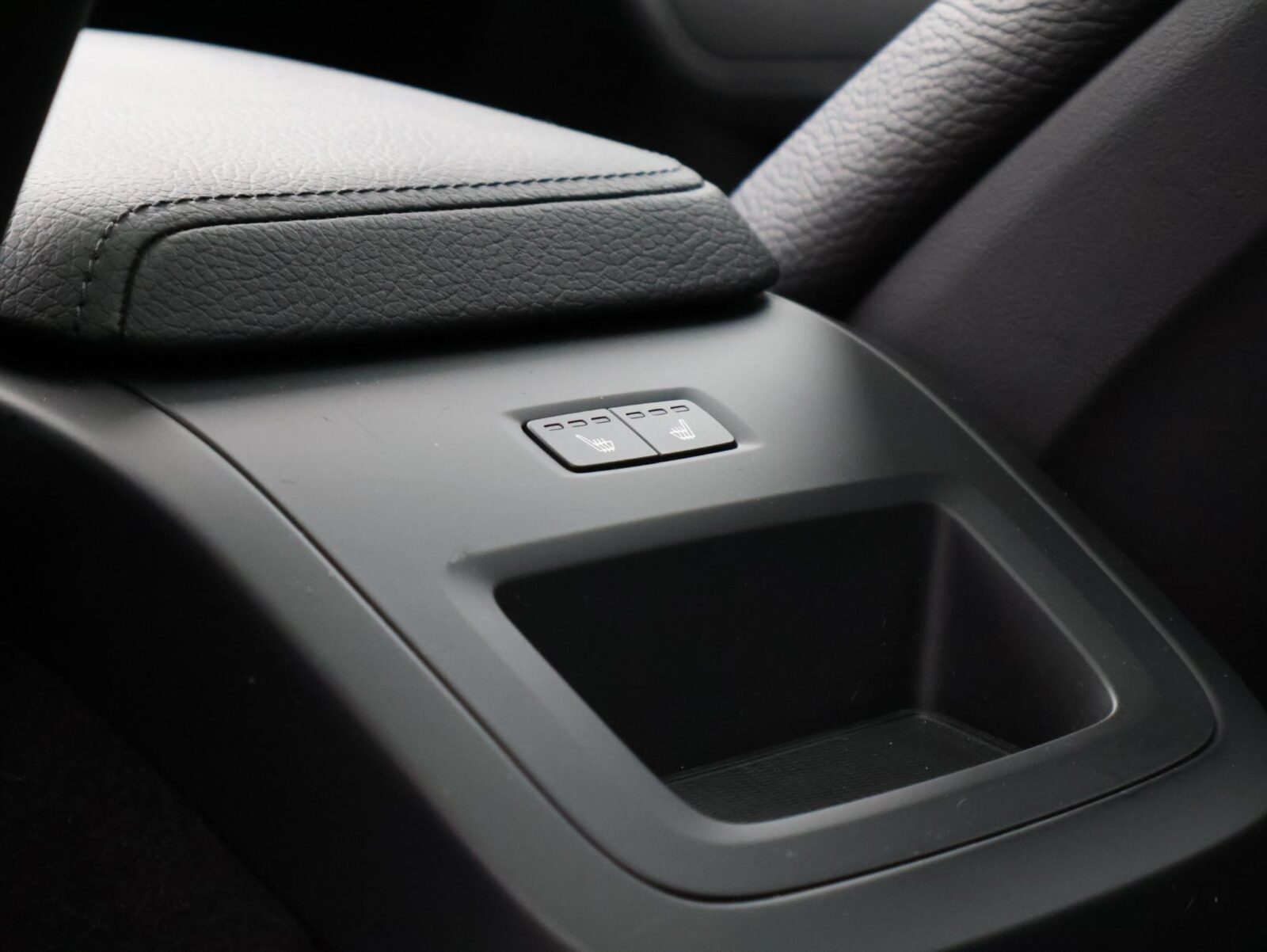 Volvo XC60 - Foto 26