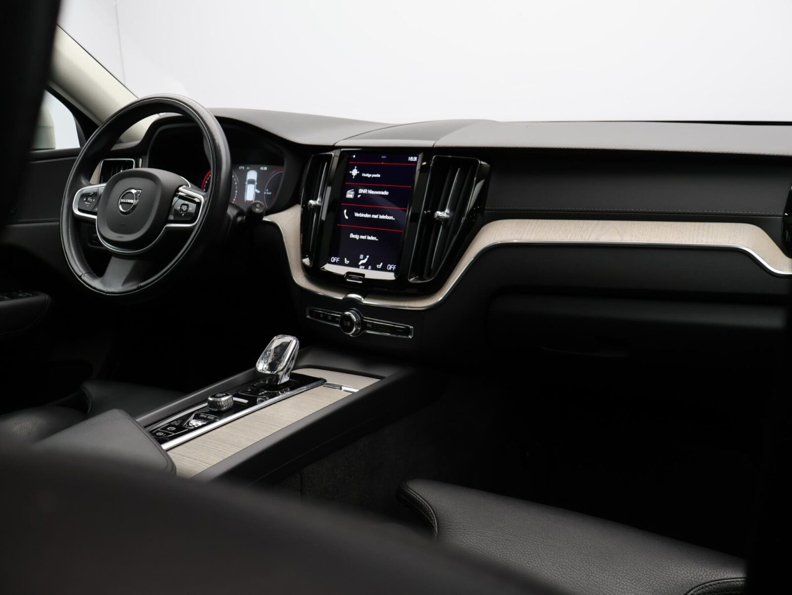 Volvo XC60 - Foto 3