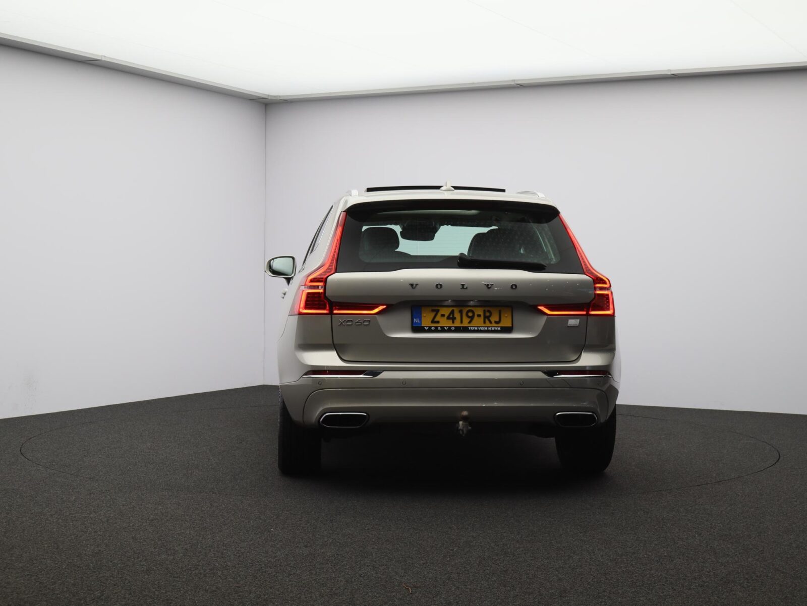 Volvo XC60 - Foto 31
