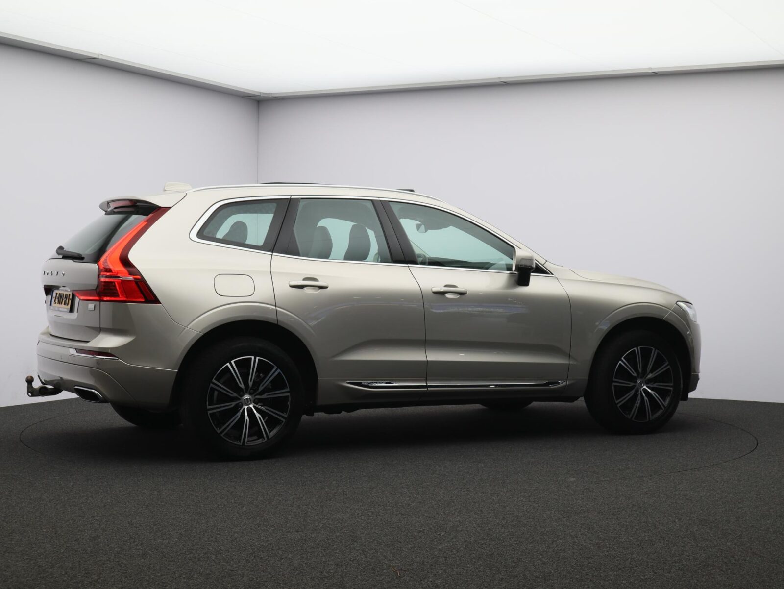Volvo XC60 - Foto 33