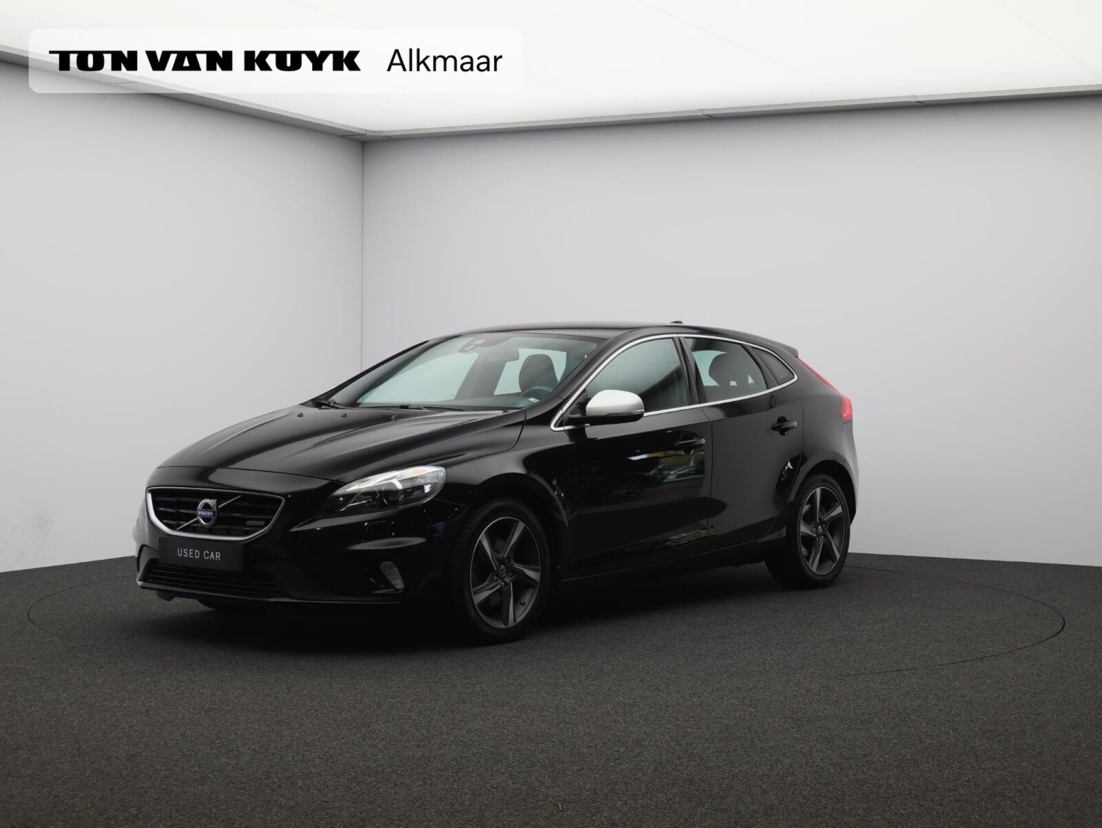 Volvo V40 1.6 T2 R-Design - Volvo Ton van Kuyk