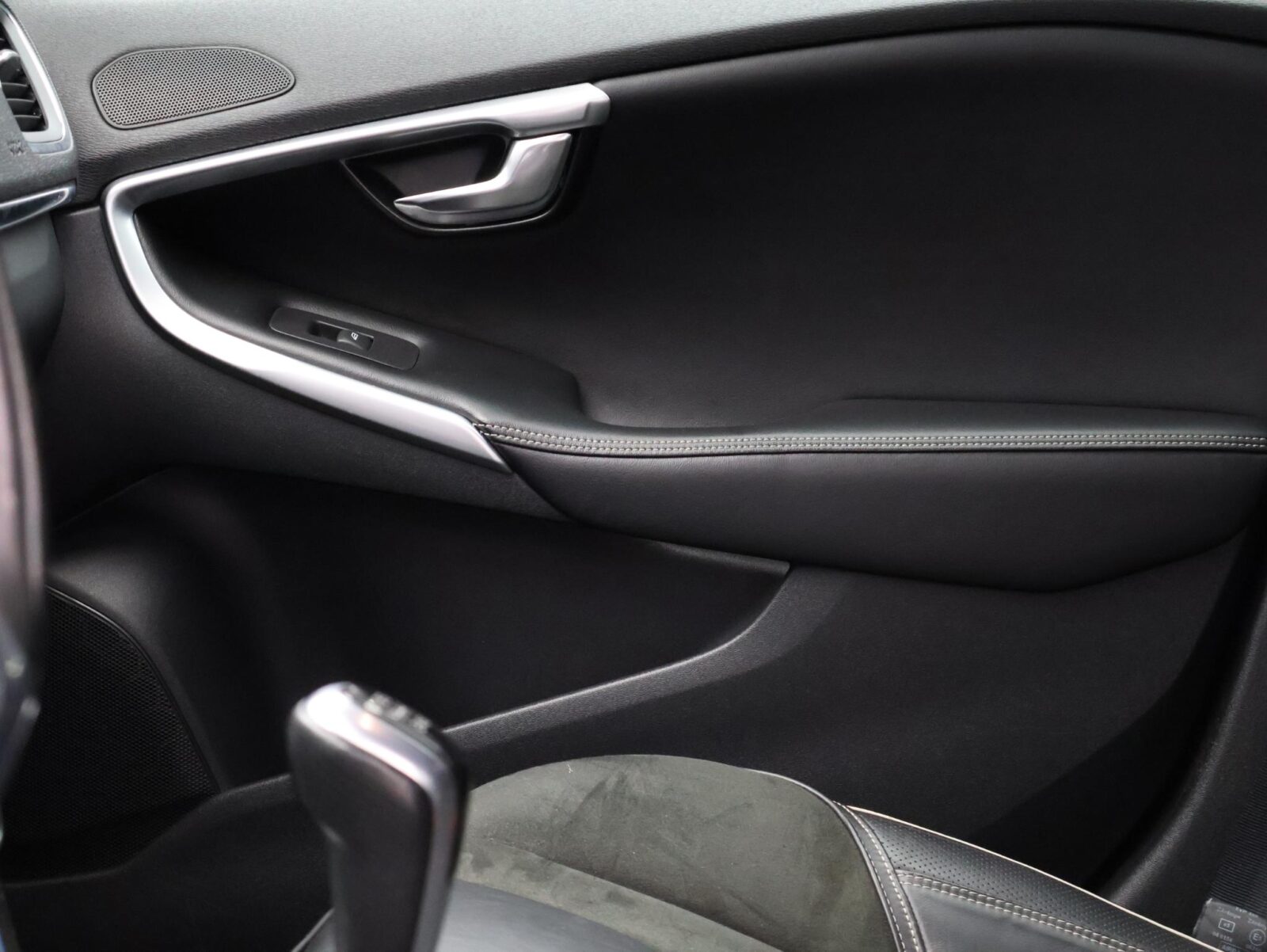 Volvo V40 - Foto 17