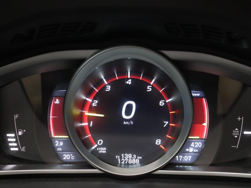 Volvo V40 - Foto 4
